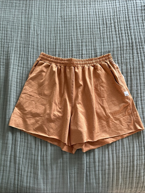 Vuori Pants - Vuori Women's Boyfriend Short - Size Small